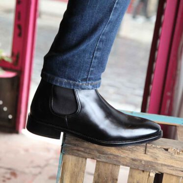 Botas Chelsea negras para hombre Cassady Black hecha a mano en España por Beatnik Shoes