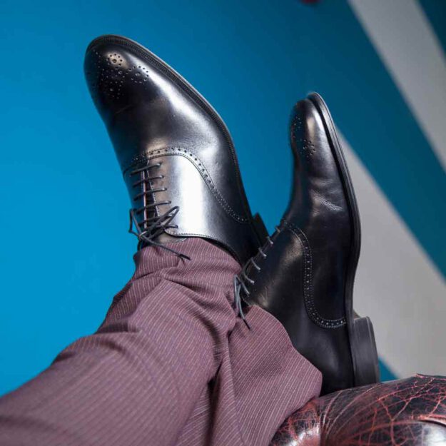 Zapato de vestir negro Oxford Legate para hombre Kaufman hecho a mano en España por Beatnik Shoes
