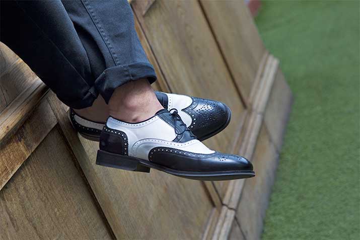 Zapatos Flats Zapatos brogue brotes Zapatos brogue negro-blanco puro estampado de animales look casual 