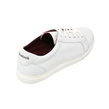 Zapatillas blancas de piel estilo formal para hombre y mujer Harper White hechas a mano en España por Beatnik Shoes