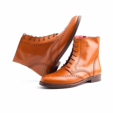Brown leather Oxford brogue boots Barbara