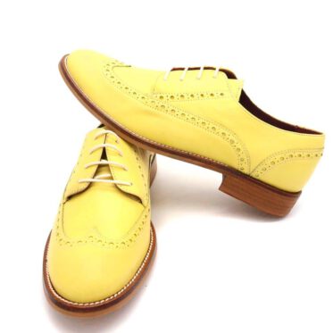 Zapato estilo Oxford de cordones Amarillo de mujer Ethel Lemon Yellow hecho a mano en España por Beatnik Shoes