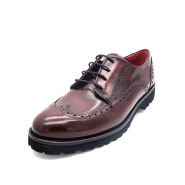 Zapatos Oxford para mujer en piel hechos a mano en España por Beatnik