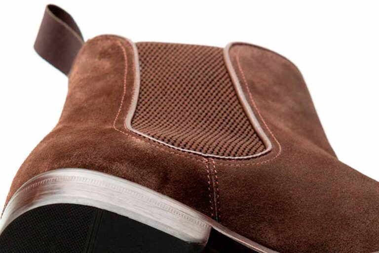 History of the Chelsea Boots. The Queen of the Boots