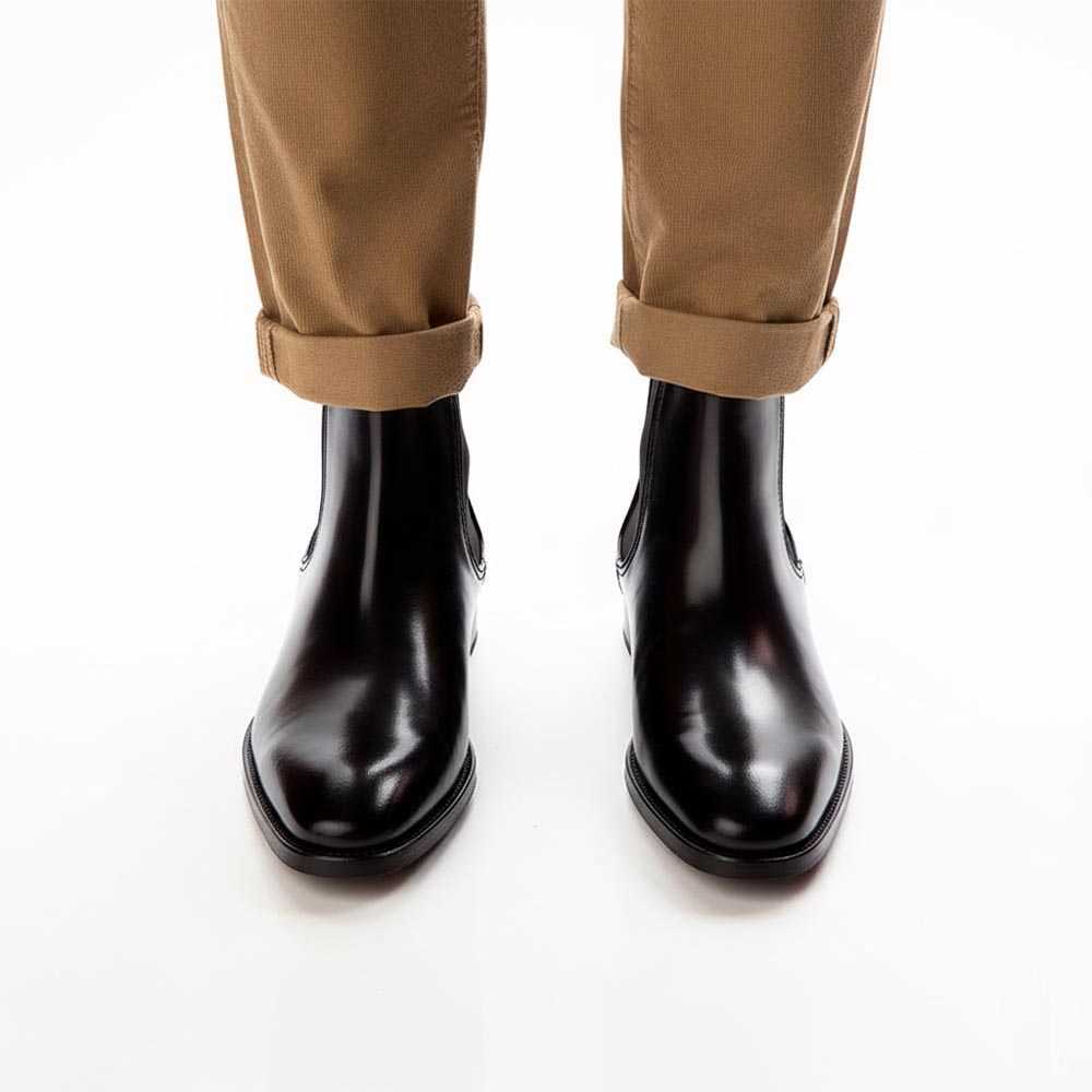 Botas Chelsea negras para hombre Cassady Black hecha a mano en España por Beatnik Shoes