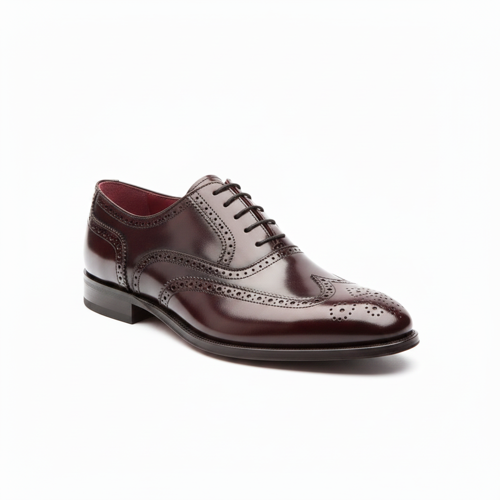 Zapato de cordones Oxford brogue burdeos para hombre Holmes Burgundy hecho a mano en España por Beatnik Shoes